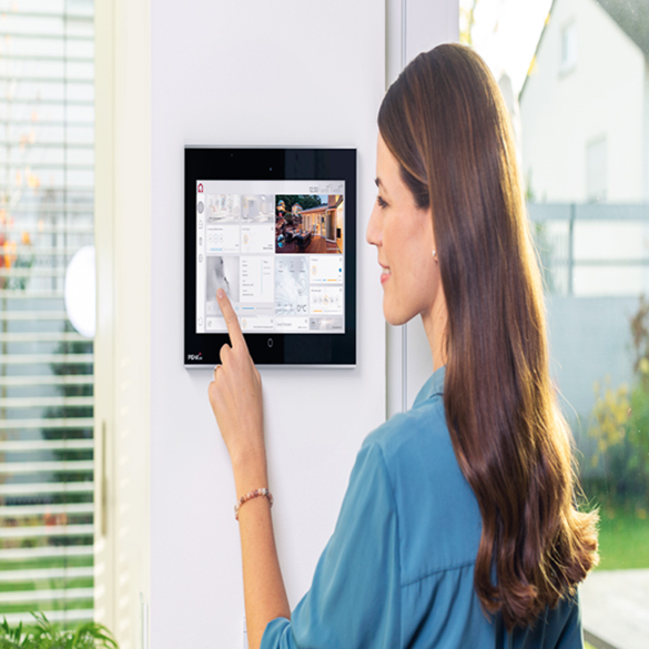 Navigate your entire smart home effortlessly via sleek touch panels or a mobile app—designed for clarity, speed, and ultimate ease of use.